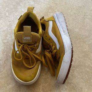 Vans athletic unisex shoes yellow size 8